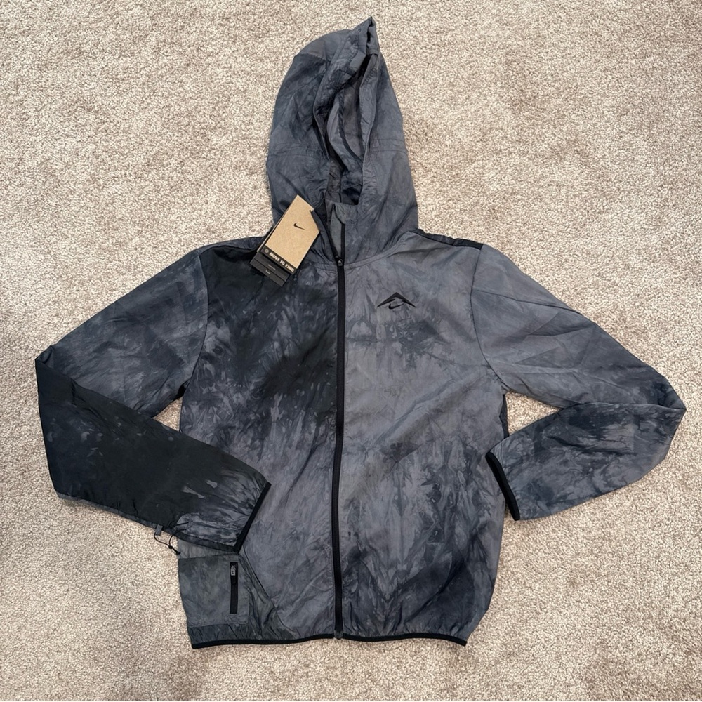 Women’s Size XS Nike Trail Running Jacket Black FN6853-010